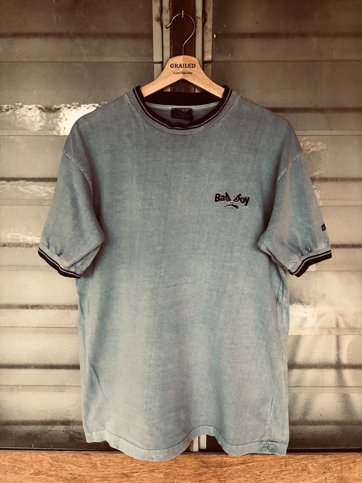 Vintage Vintage 90's BadBoy Shirt Tee Size US M / EU 48-50 / 2 - 1 Thumbnail