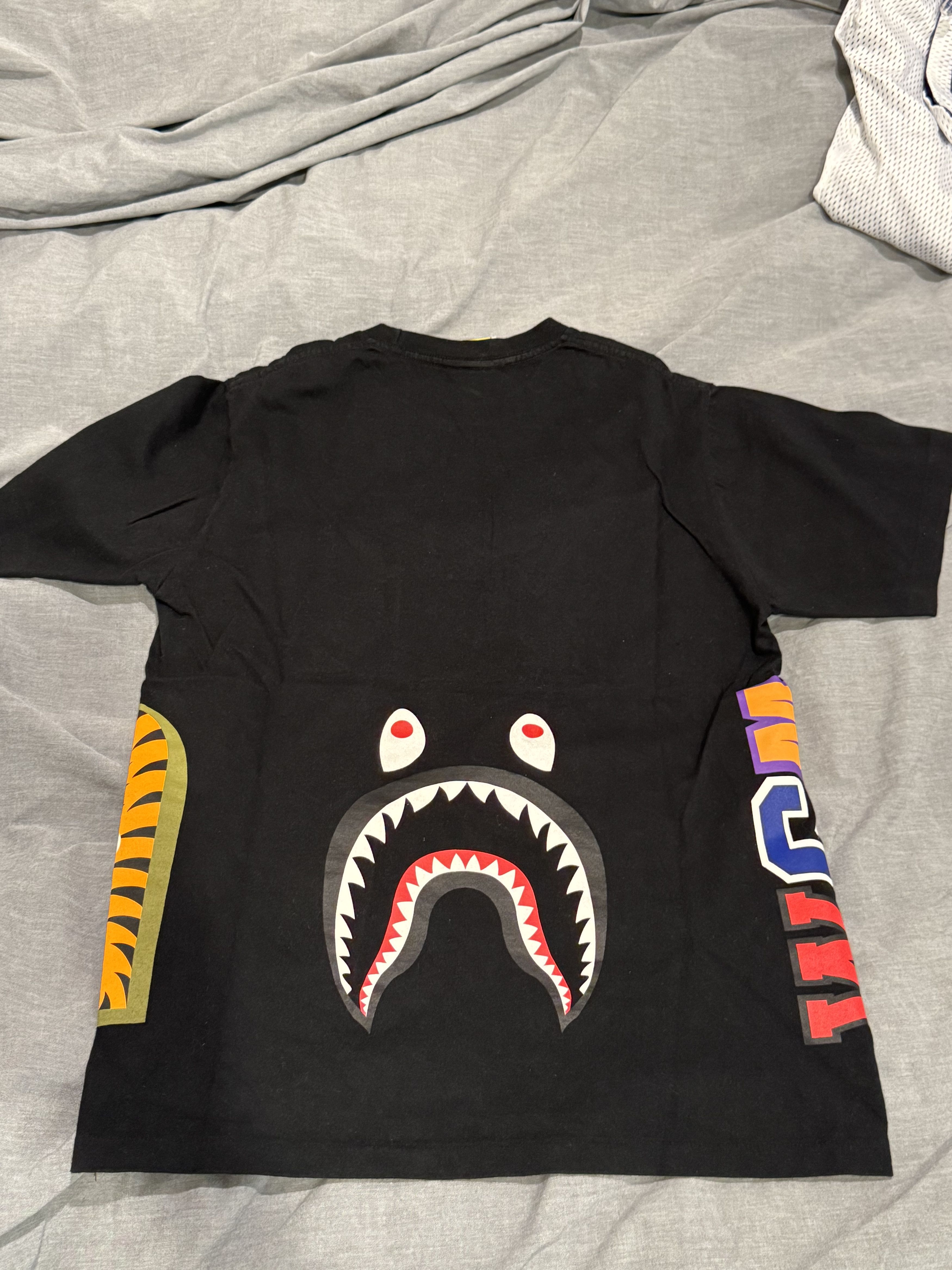 Bape Bape Shark Front & Back Side WGM Print Black T-Shirts Medium Size US M / EU 48-50 / 2 - 2 Thumbnail