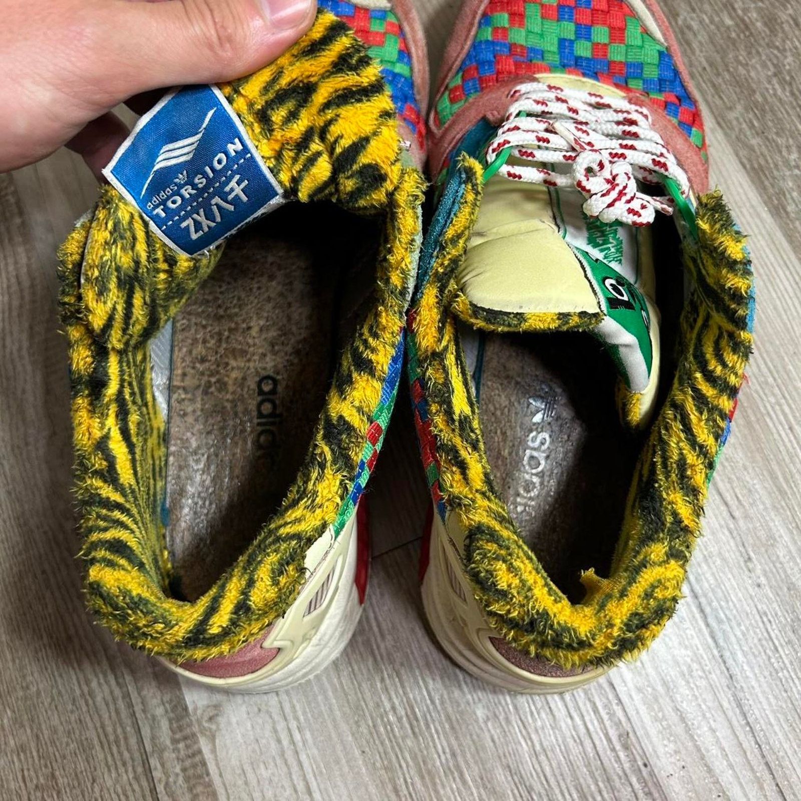 Adidas ADIDAS x ATMOS ZX 8000 Setsubun running sneaker shoes 10 1/2 Size US 10.5 / EU 43-44 - 8 Thumbnail