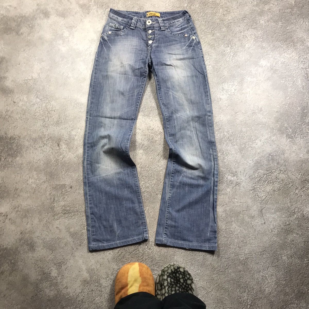 Vintage Vintage Y2K Distressed Flared Jeans Grunge Skate Graphic 29 Size 29" - 2 Thumbnail