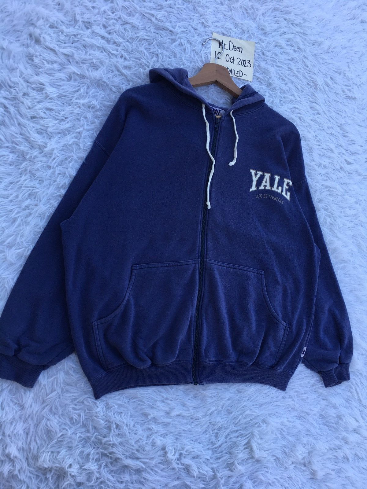 Vintage Rare Vintage Yale University Sweater Hoodie Size US L / EU 52-54 / 3 - 9 Thumbnail
