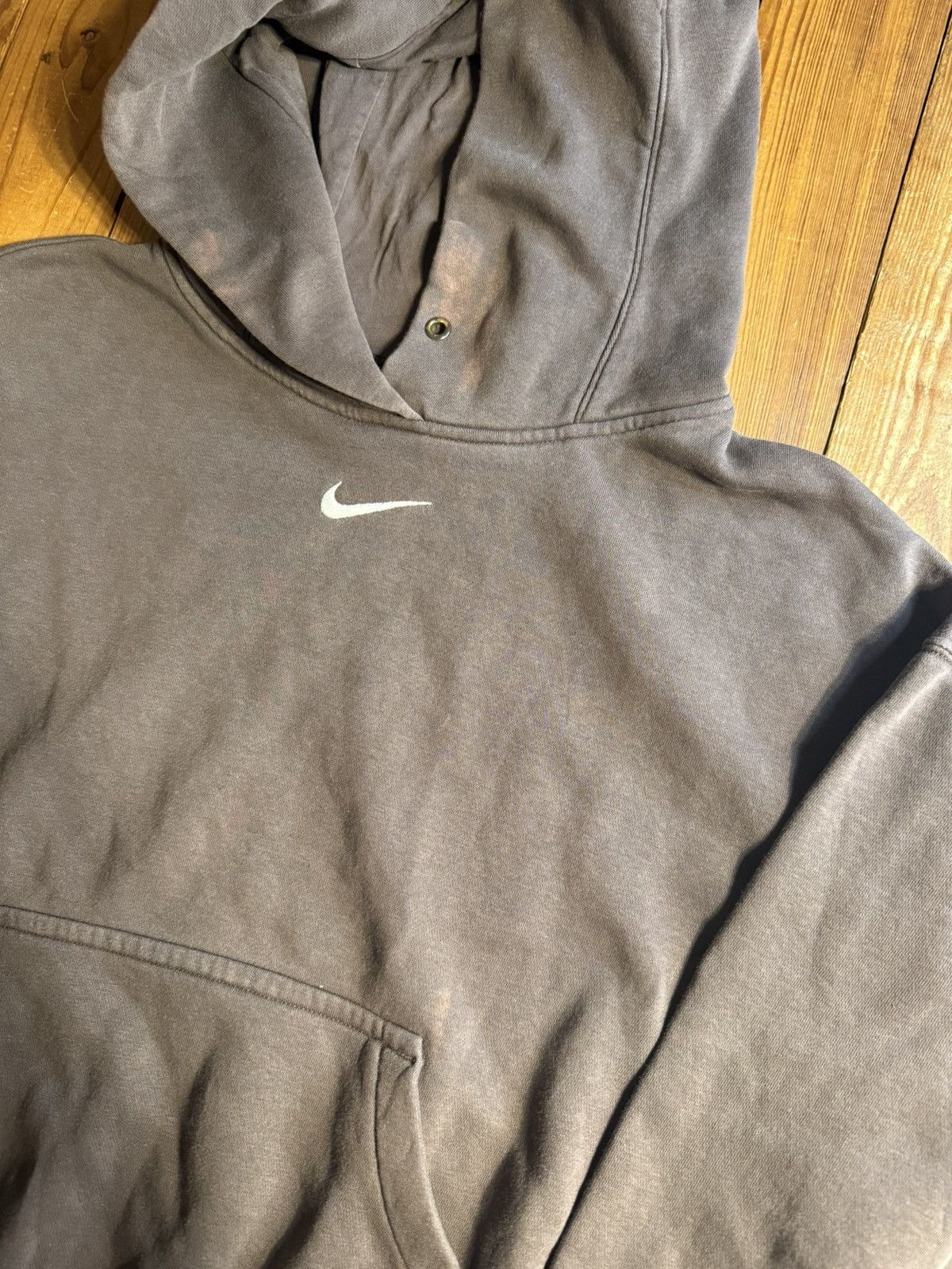 Nike Vintage Y2K Nike Center Swoosh Faded Grey Hoodie Size US L / EU 52-54 / 3 - 2 Thumbnail