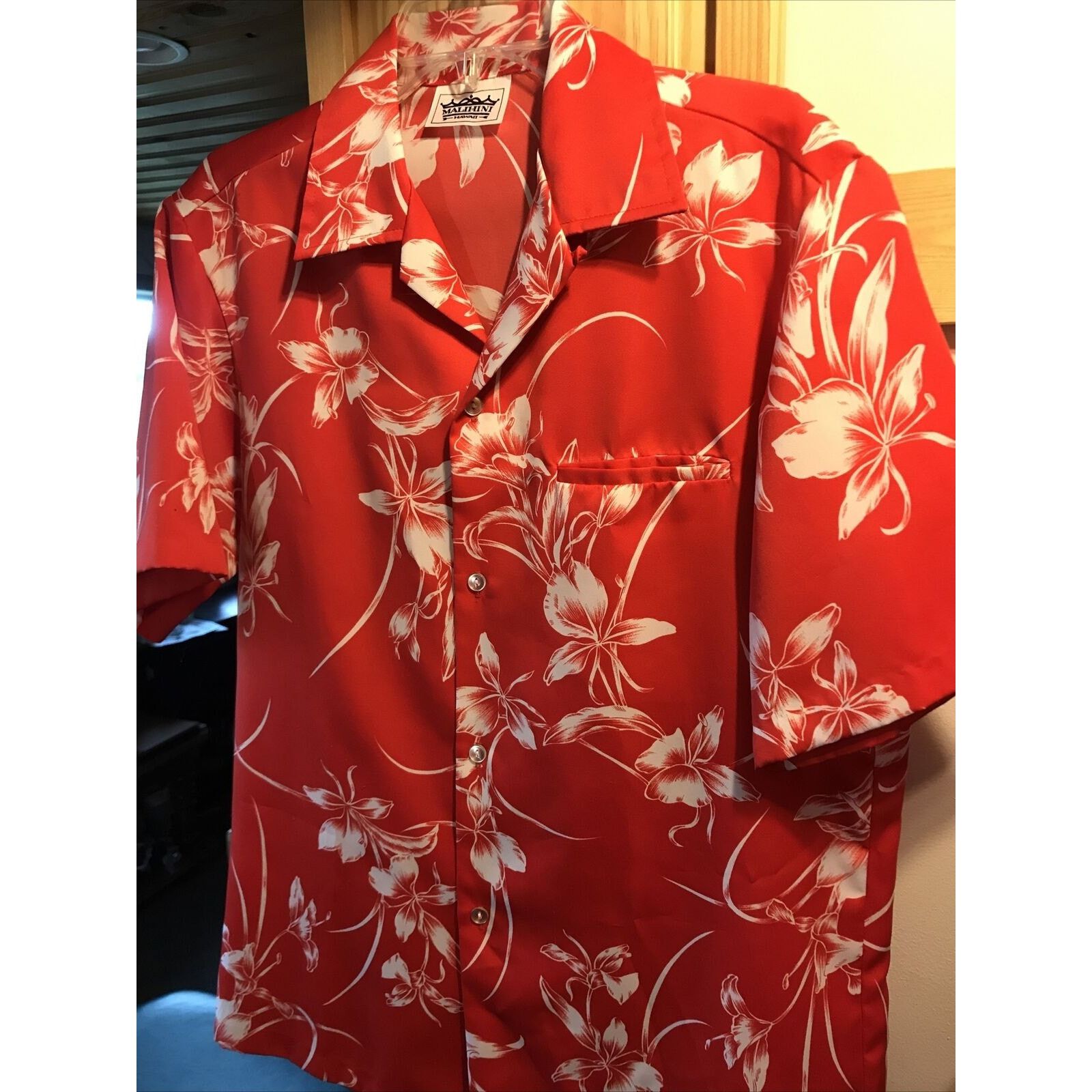 Other Malihini Vintage Men's M Red Floral SS Rayon Hawaiian Shirt Size US M / EU 48-50 / 2 - 5 Thumbnail
