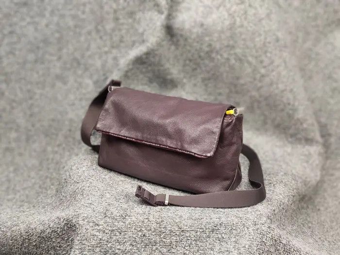 Mandarina Duck Mandarin Duck Design Dark purple leather Crossbody Bag Size ONE SIZE - 2 Thumbnail