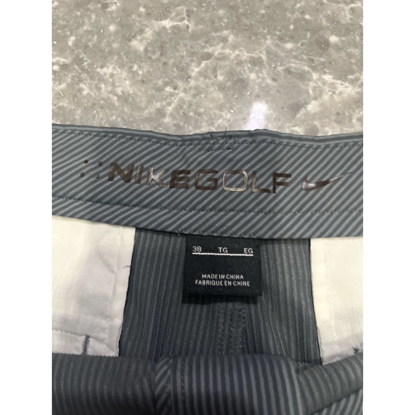 Nike Nike Golf Shorts Mens 38 Gray Striped Swoosh Logo Golfer Size US 39 - 3 Thumbnail