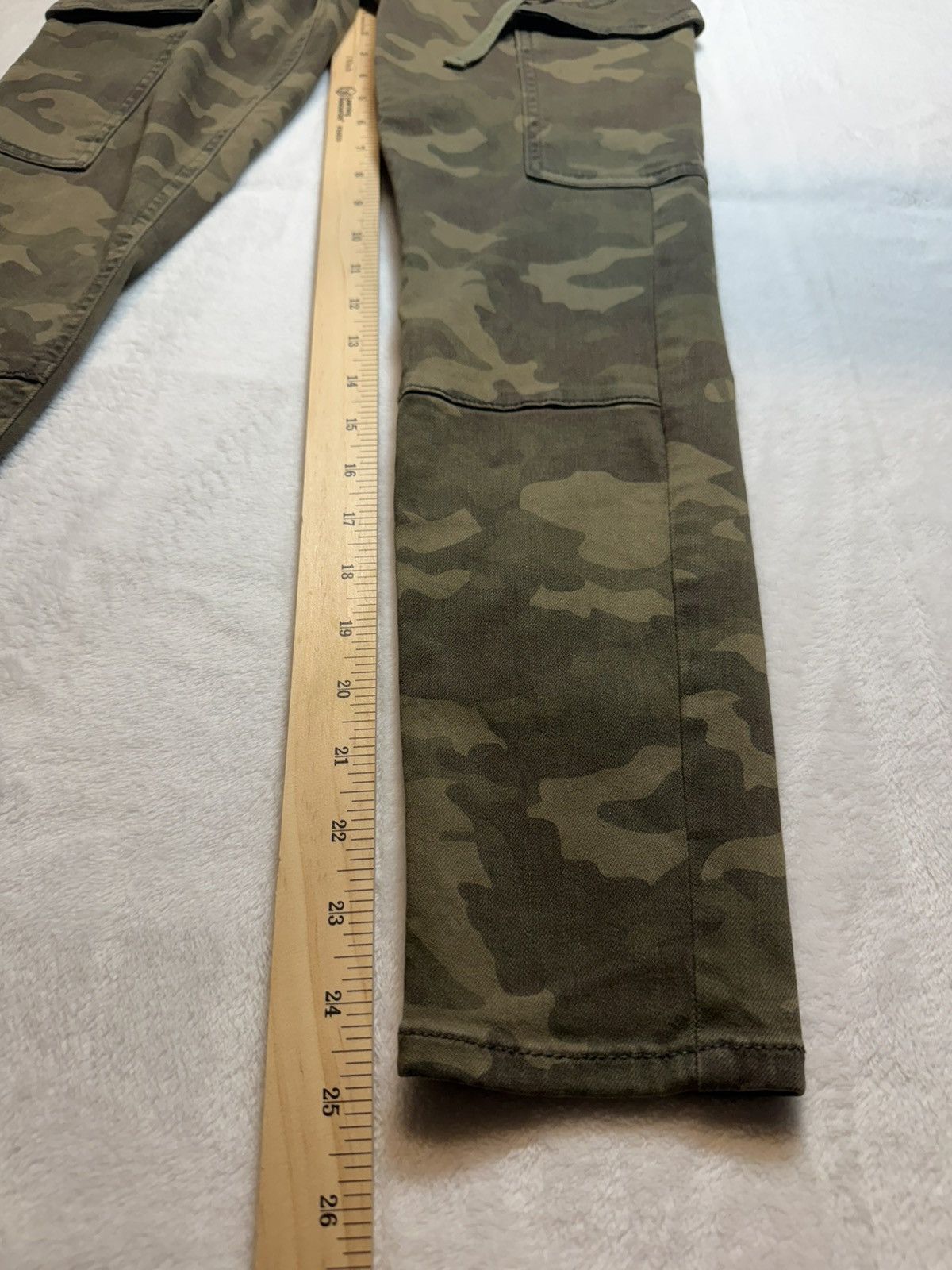 American Eagle Outfitters American Eagle Hi Rise Jegging Camo Cargo Pants Sz 2 Size 24" / US 00 / IT 34 - 5 Thumbnail