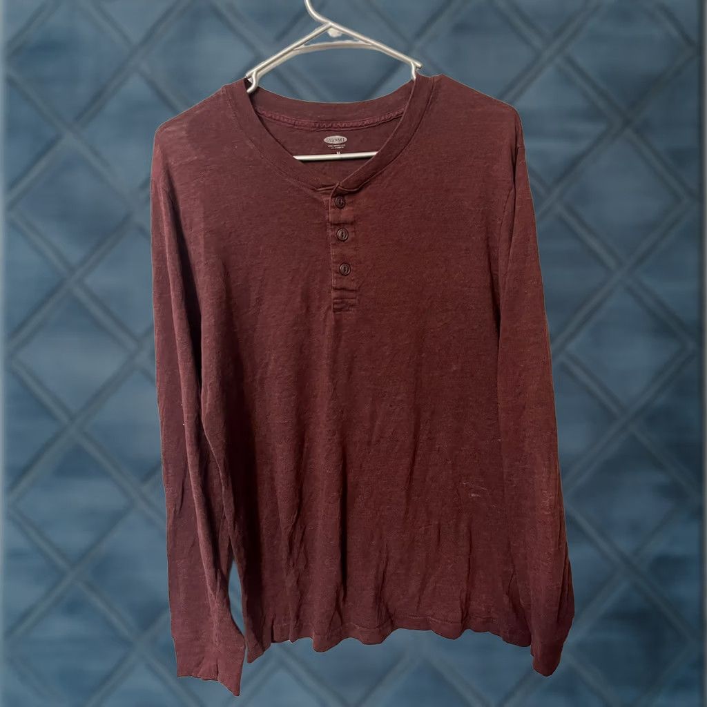 Old Navy Old Navy Shirt Mens M Maroon Men Henley Size Solid Size US M / EU 48-50 / 2 - 1 Thumbnail
