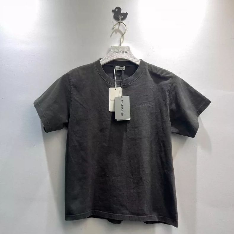 Balenciaga Balenciaga Embroidered Logo short sleeves with spiral line Size US L / EU 52-54 / 3 - 1 Thumbnail
