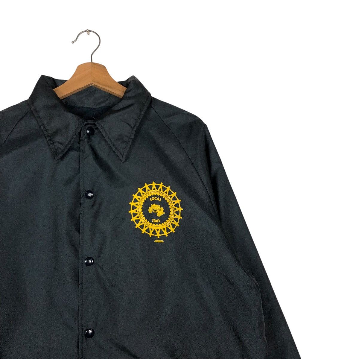 Japanese Brand 📌Vintage Light Jacket Button Tecumseh Michigan Big Logo Size US M / EU 48-50 / 2 - 7 Thumbnail