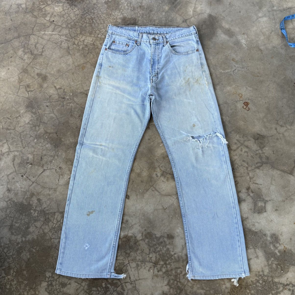 Levi's Vintage Clothing W33 Vintage Levi's 512 RippedFaded Light Wash Denim Jeans. Size US 33 - 2 Thumbnail