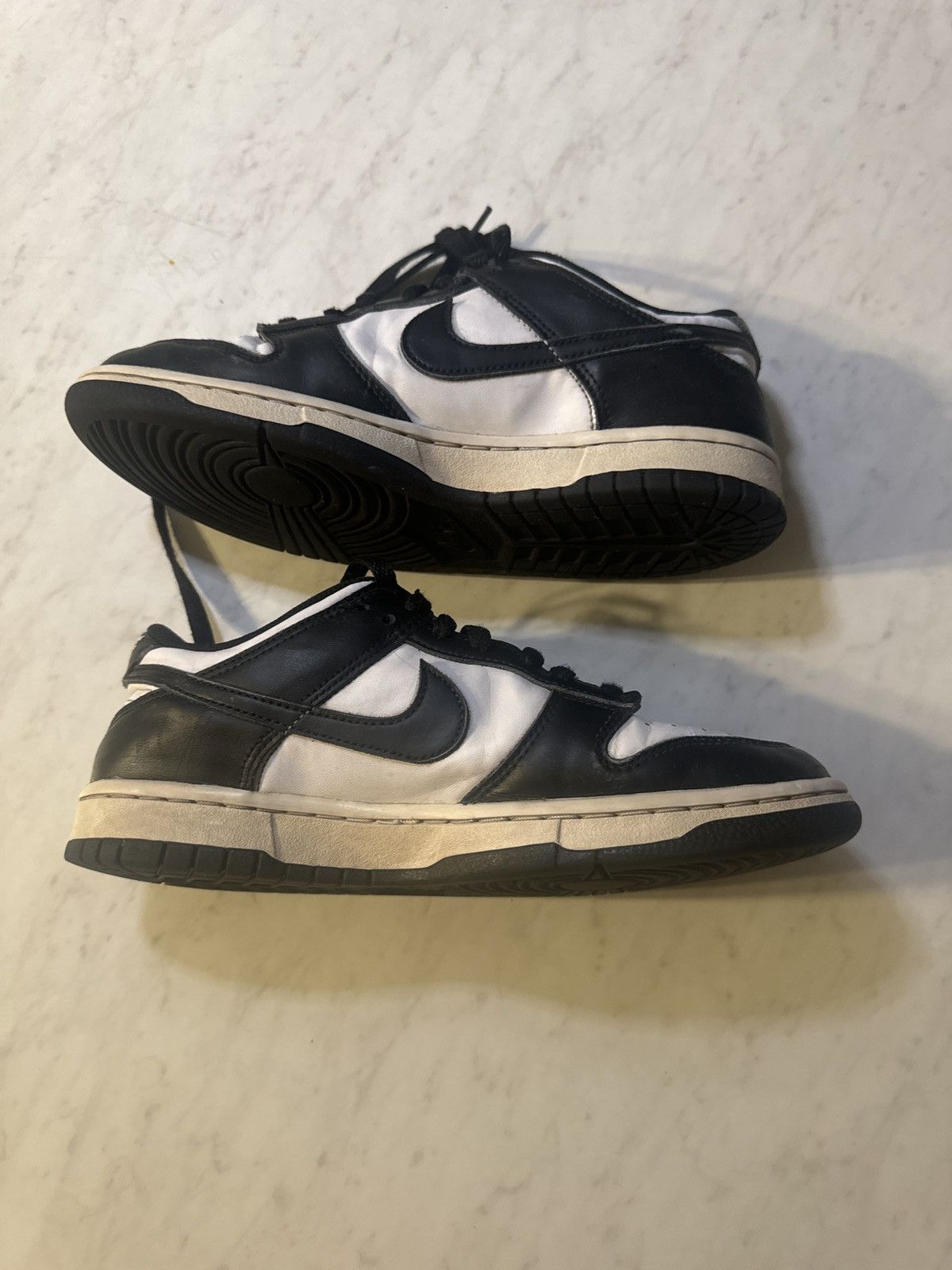Nike LOW NIKE PANDA DUNKS Size US 8 / IT 38 - 3 Thumbnail