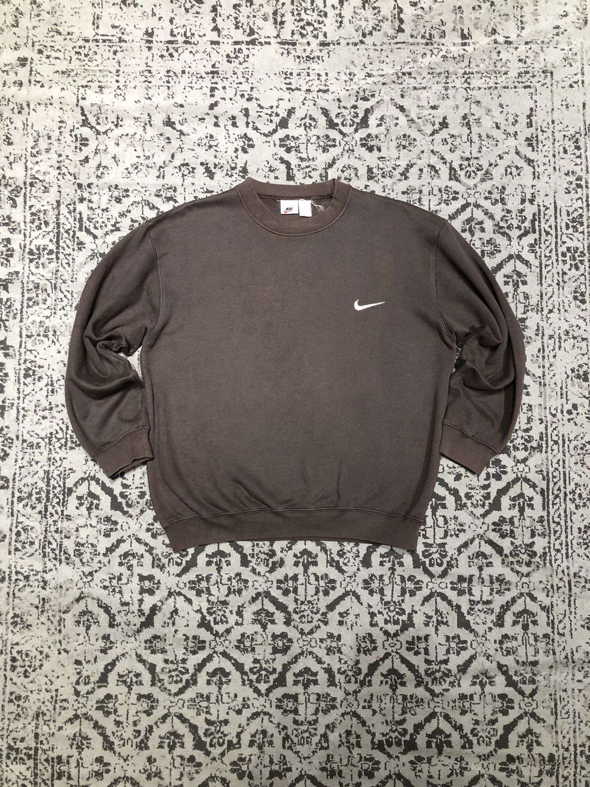 Nike Vintage 90s Nike Swoosh Sweatshirt Size US L / EU 52-54 / 3 - 1 Thumbnail