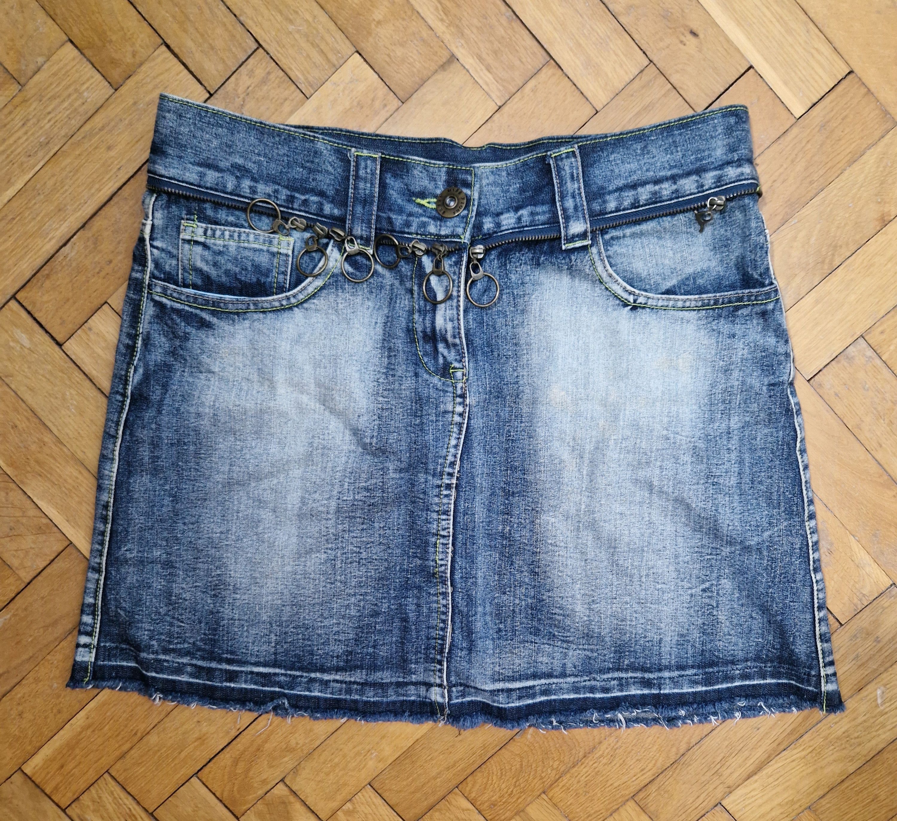 Vintage vintage denim mini skirt Size 30" / US 8 / IT 44 - 1 Thumbnail