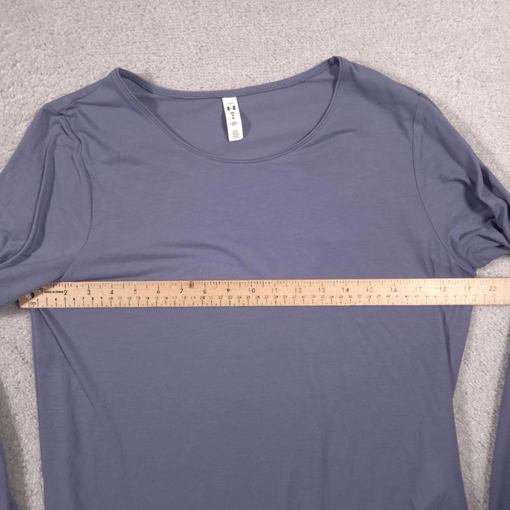 Under Armour Under Armour Shirt Womens Medium Blue Long Sleeve Open Back Keyhole Athletic Top Size M / US 6-8 / IT 42-44 - 7 Thumbnail