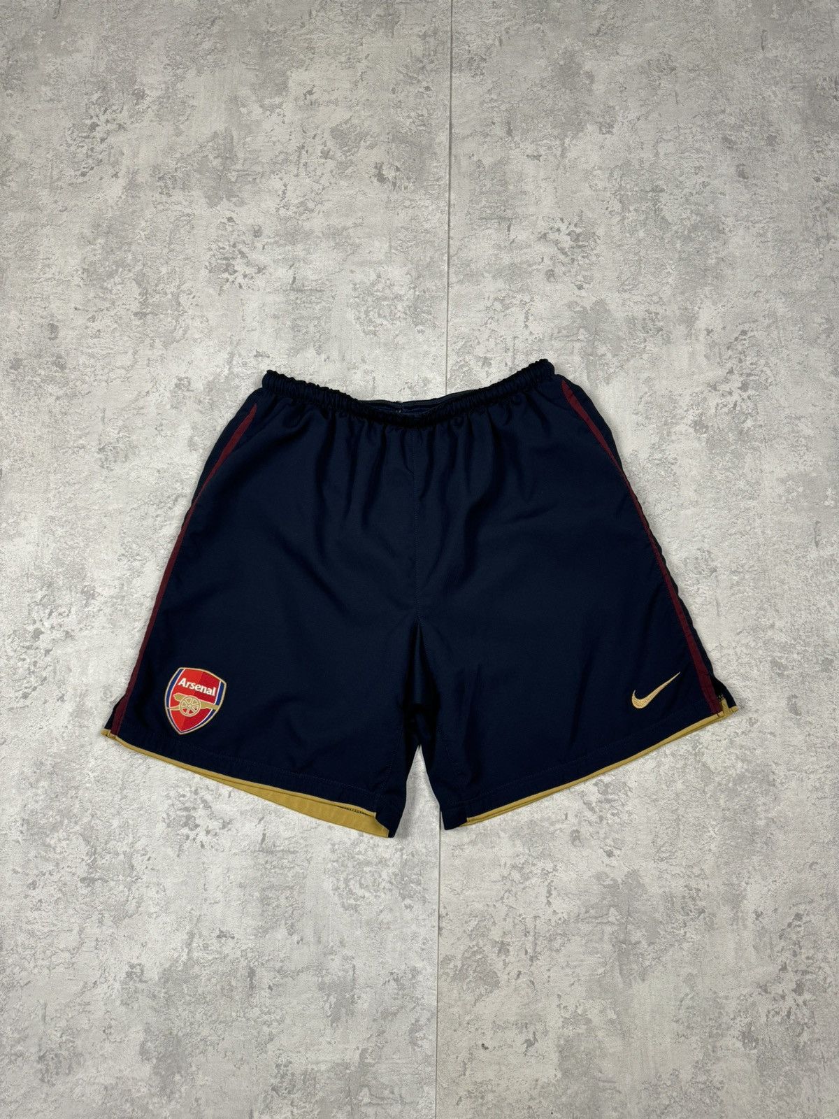 Nike Vintage Nike Arsenal Shorts Size M Size US 31 - 1 Thumbnail