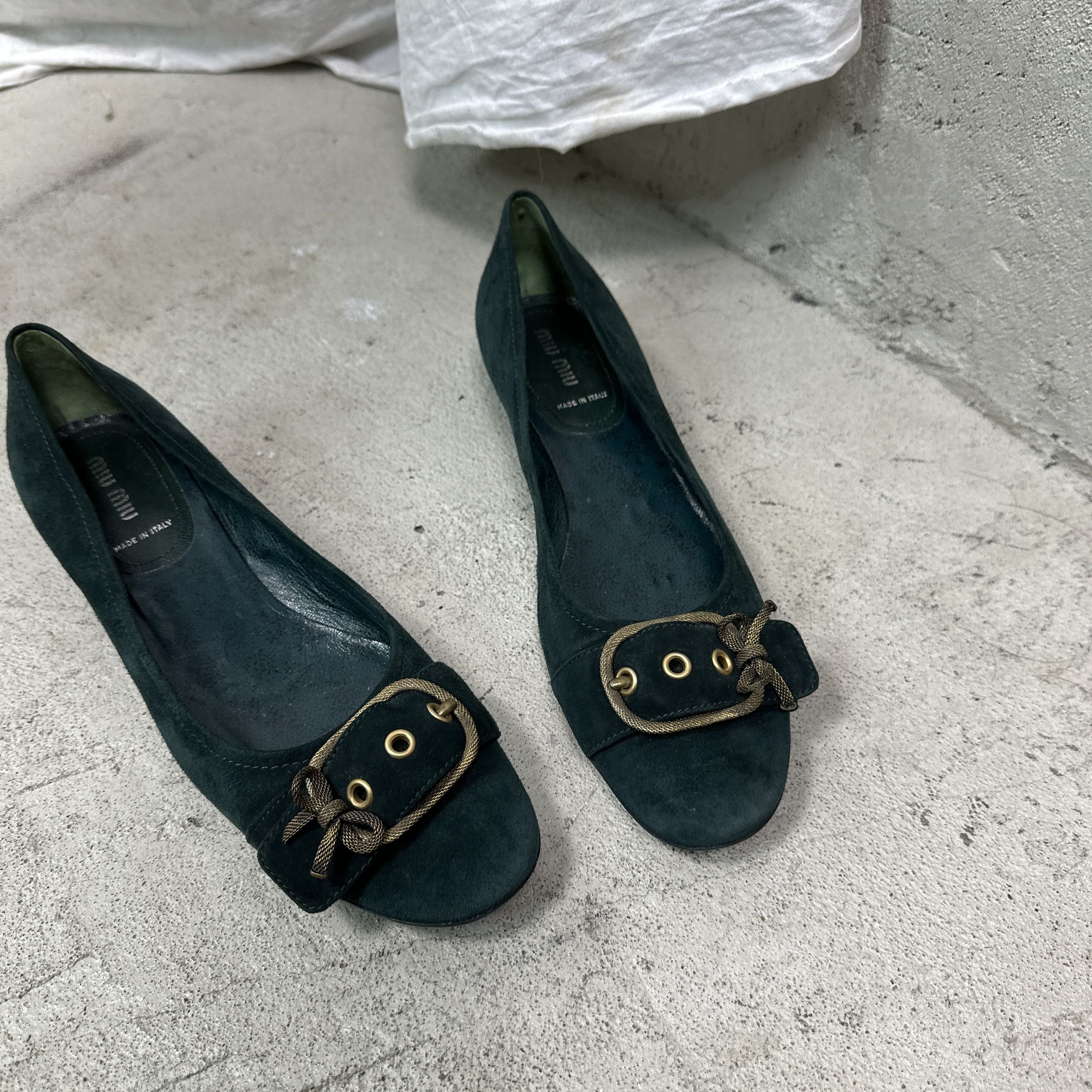 Miu Miu Vintage Avant Garde Dark Velvet Miu Miu Kitten Heels 00s Size US 9 / IT 39 - 5 Thumbnail