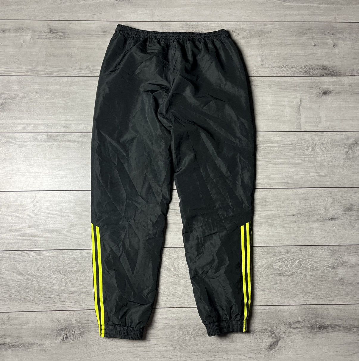 Adidas Adidas pamts nylon drill swag parachute size Medium Size US 32 / EU 48 - 5 Thumbnail