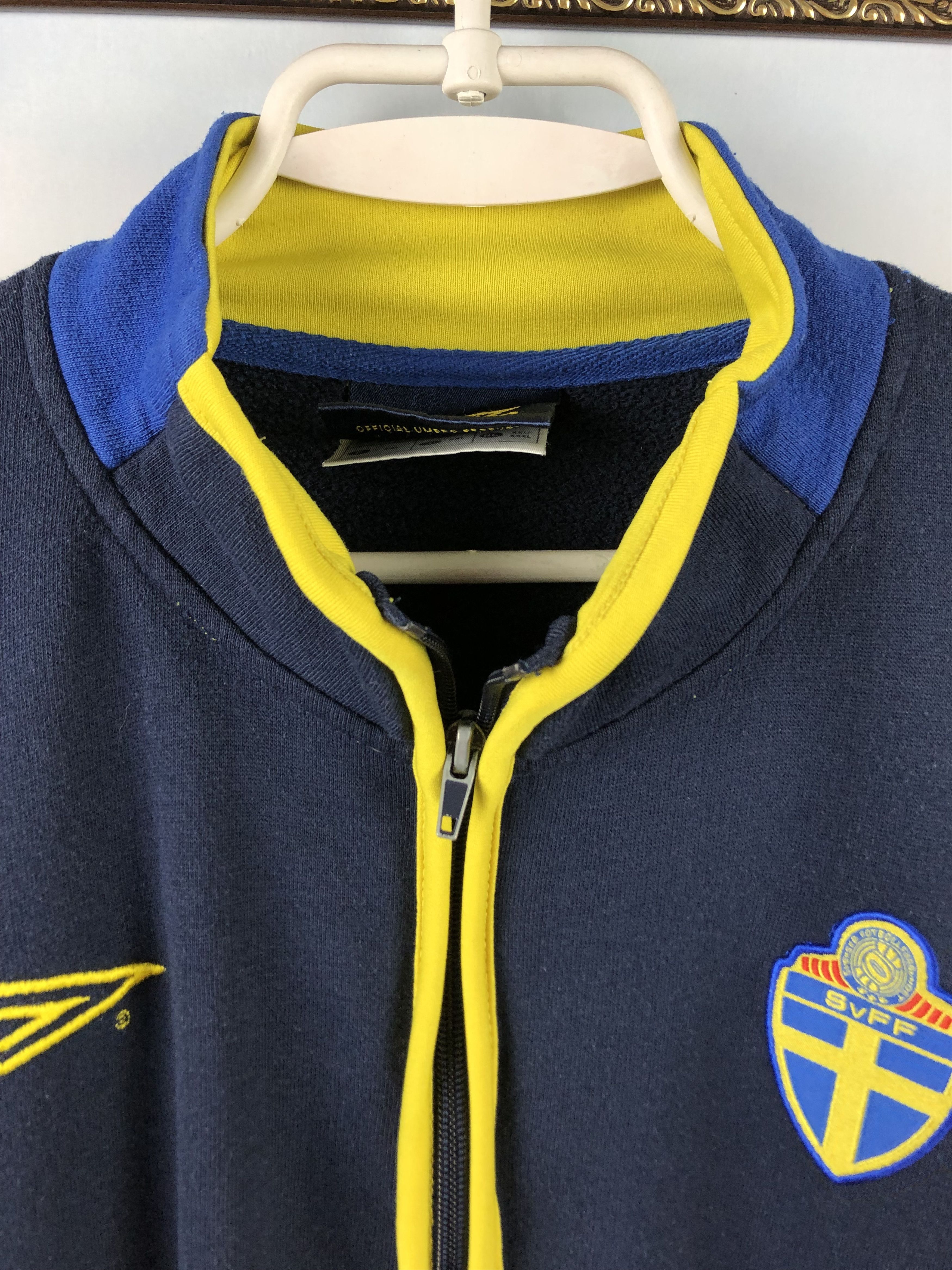 Umbro Vintage Umbro Sweden Football Sweatshirt Jacket Soccer Track Size US XXL / EU 58 / 5 - 7 Thumbnail
