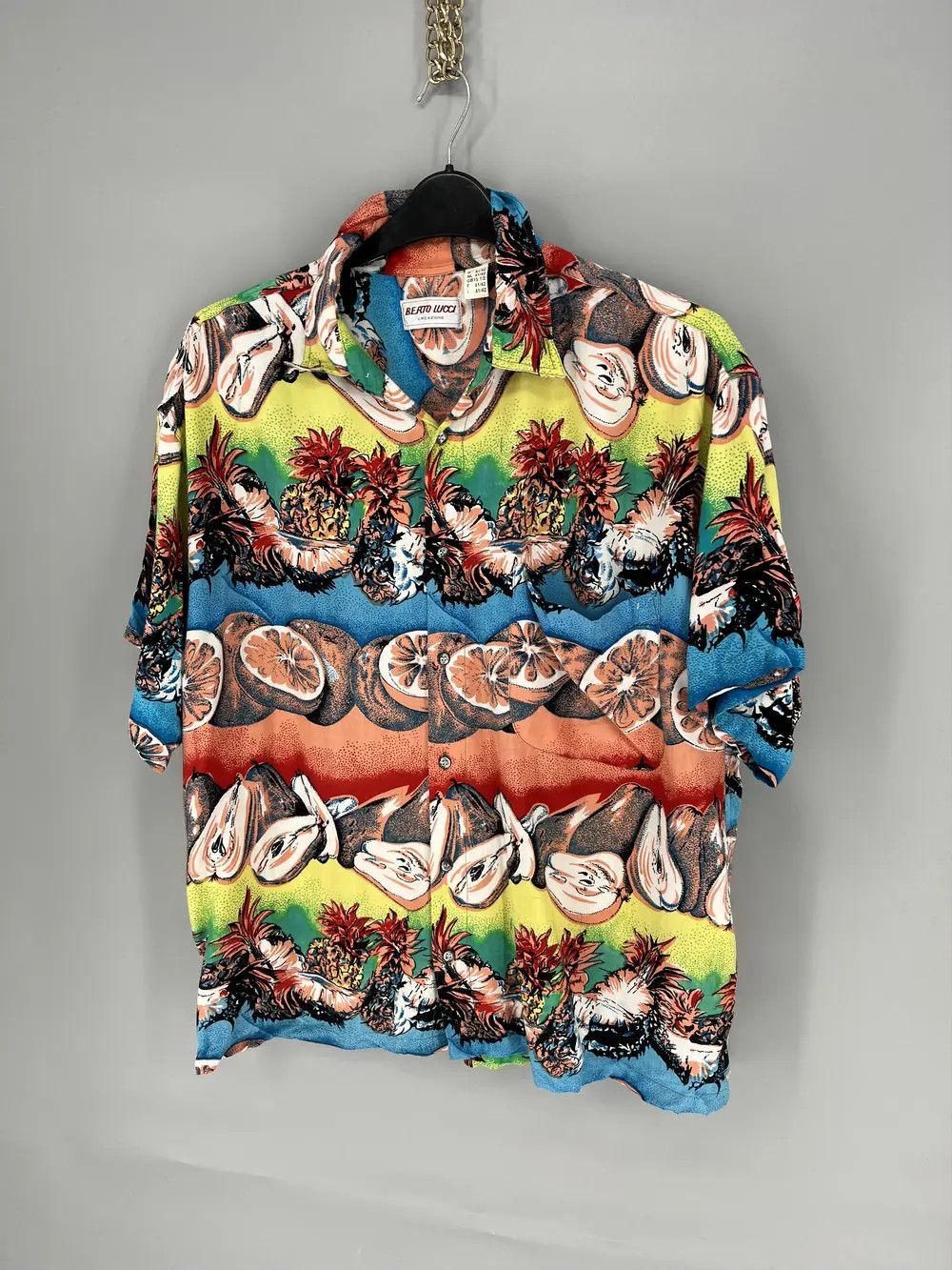 Vintage Vintage crazy shirts Hawaiian size M Size US M / EU 48-50 / 2 - 3 Thumbnail