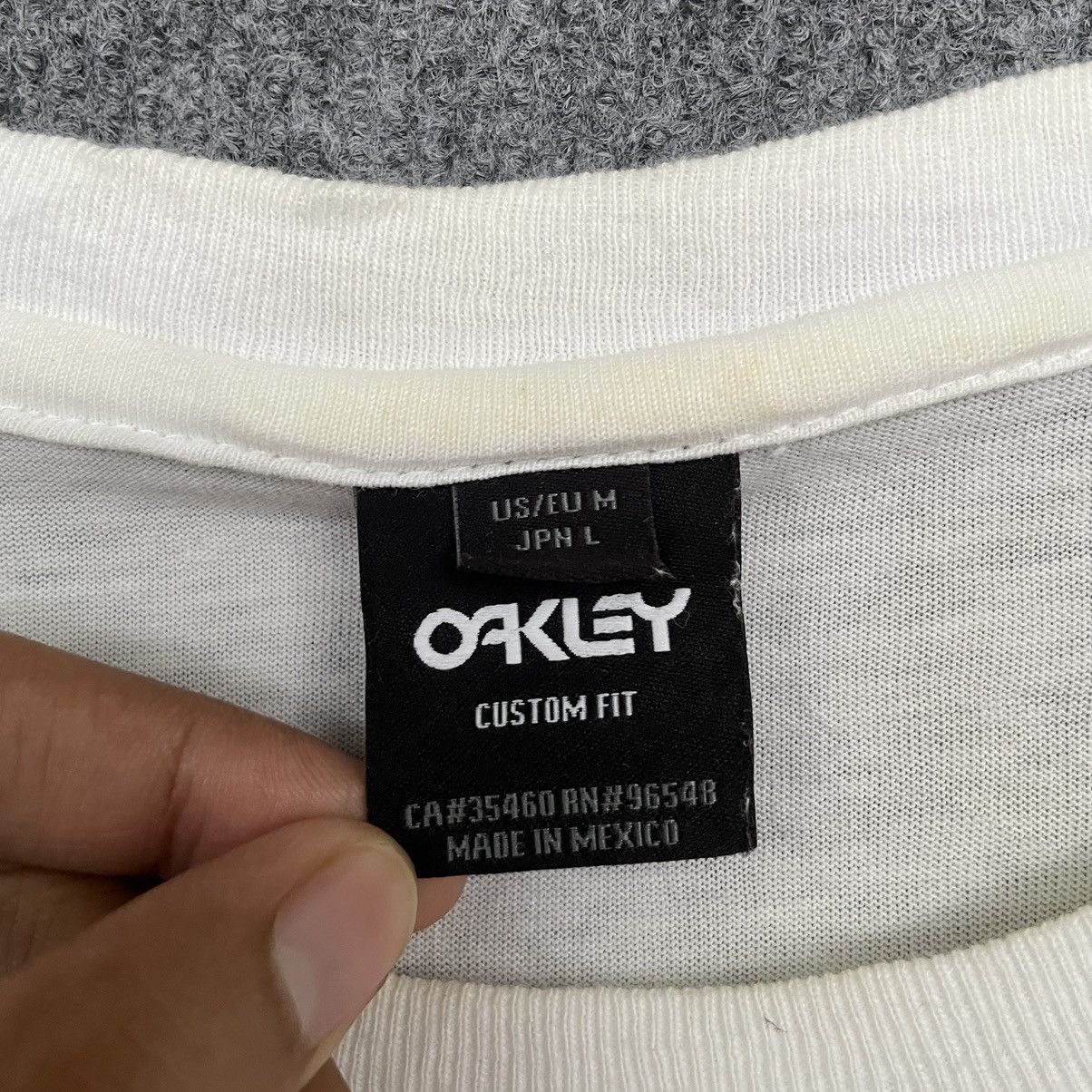 Oakley Y2K Oakley Spell Out L/S T Shirt Size US L / EU 52-54 / 3 - 3 Thumbnail
