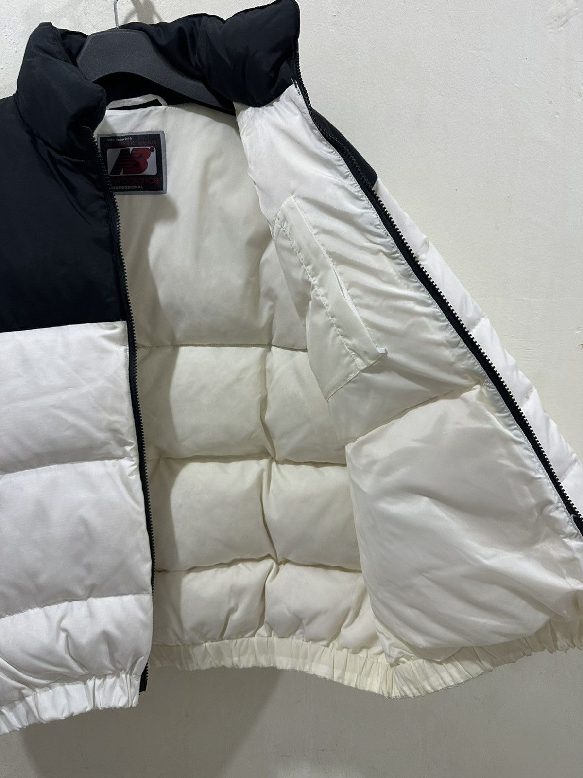 New Balance 90’s New Balance 700 Puffer Jacket Size US M / EU 48-50 / 2 - 6 Thumbnail