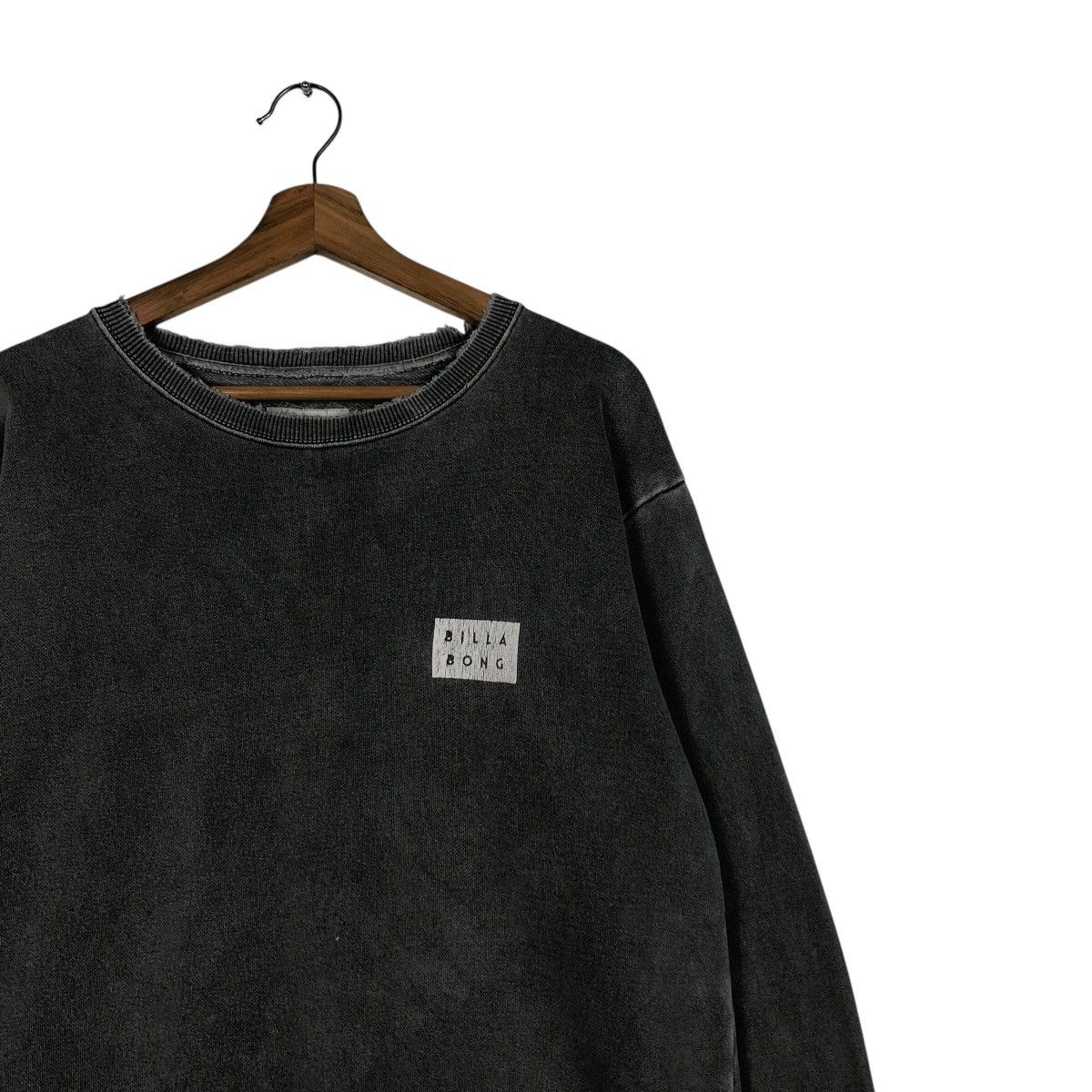Billabong × Japanese Brand 📌Vintage Sweatshirt Billabong Big Logo Design Faded Design Size US L / EU 52-54 / 3 - 6 Thumbnail