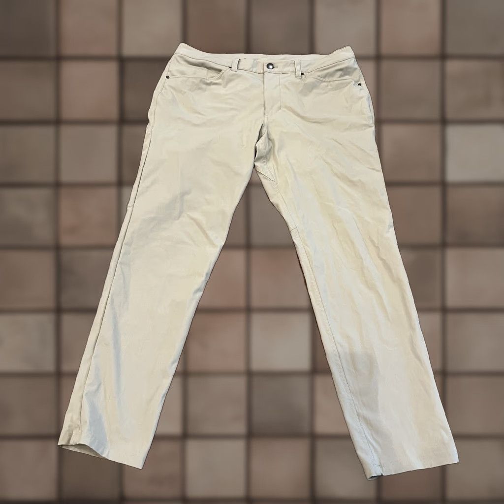 Lululemon Lululemon Pants Mens 34x31 Beige Warpstreme ABC Commission Size US 34 / EU 50 - 1 Thumbnail