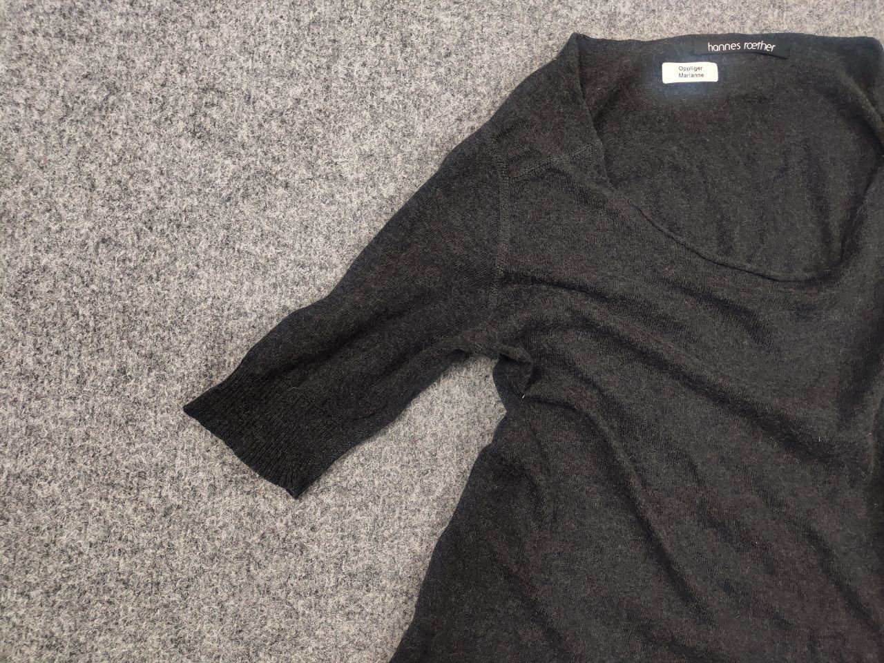 hannes roether Hannes Roether Gray knitted top short sleeves wide neckline Size S / US 4 / IT 40 - 6 Thumbnail