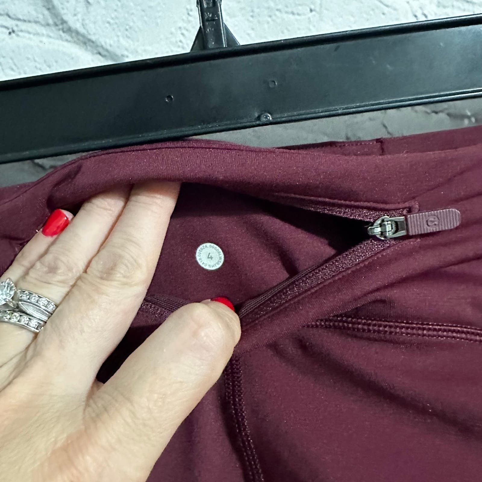 Lululemon lululemon leggings size 4 Size 27" / US 4 / IT 40 - 7 Thumbnail