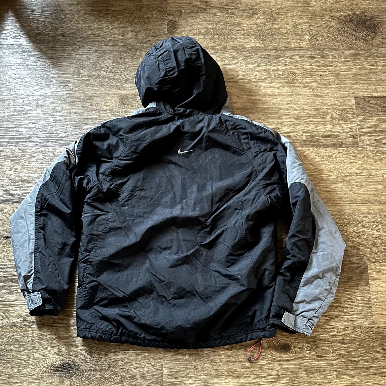 Nike VTG 90s Nike Grey Tag Retro Swoosh Size XL Size US XL / EU 56 / 4 - 2 Thumbnail