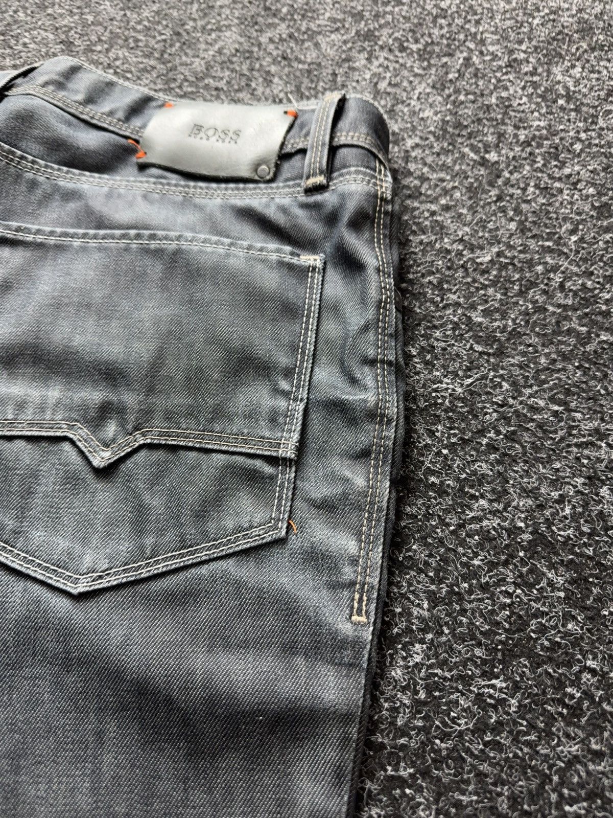 Hugo Boss Avant Garde 00s Vntg Hugo Boss Black Denim Jeans Regular Fit Size US 34 / EU 50 - 21 Thumbnail