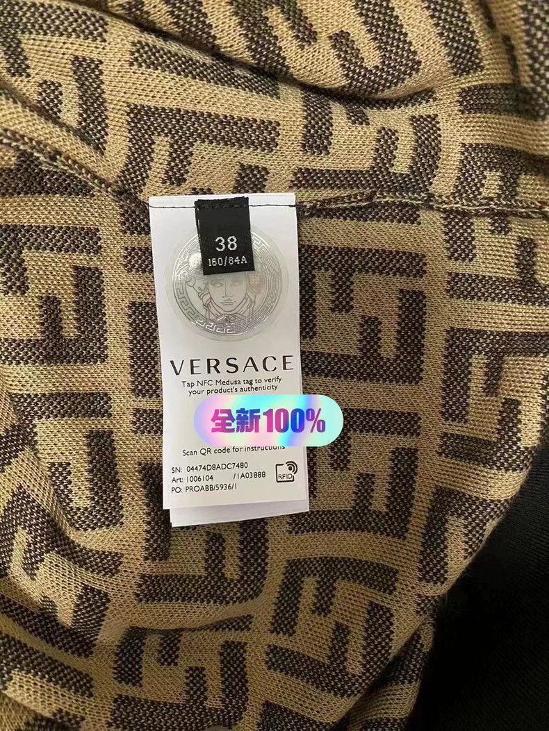 Versace Versace Long-sleeved pullover Size M / US 6-8 / IT 42-44 - 3 Thumbnail