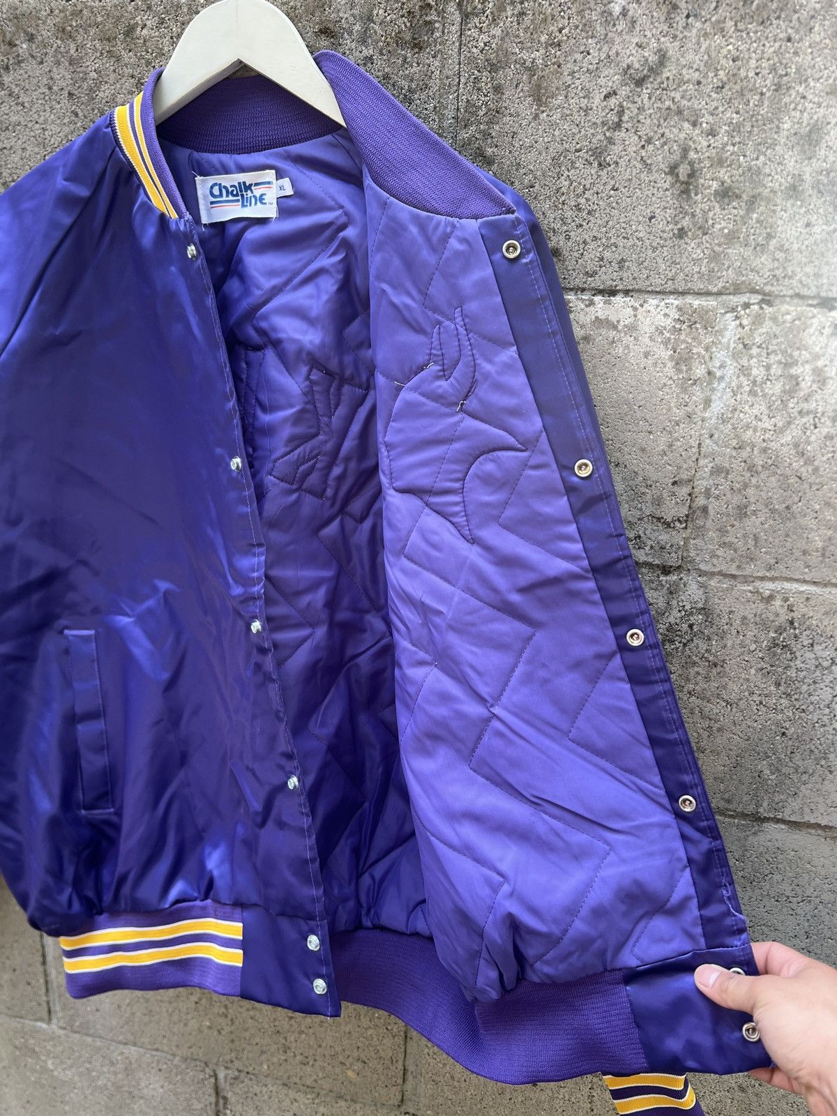 NFL Vintage 80’s Minnesota Vikings Bomber Jacket Made In USA Size US XL / EU 56 / 4 - 4 Thumbnail