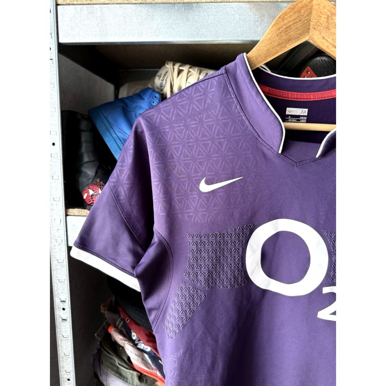 Nike ENGLAND Nike 2009 2010 Rugby Shirt Jersey Purple M Men Size US M / EU 48-50 / 2 - 3 Thumbnail