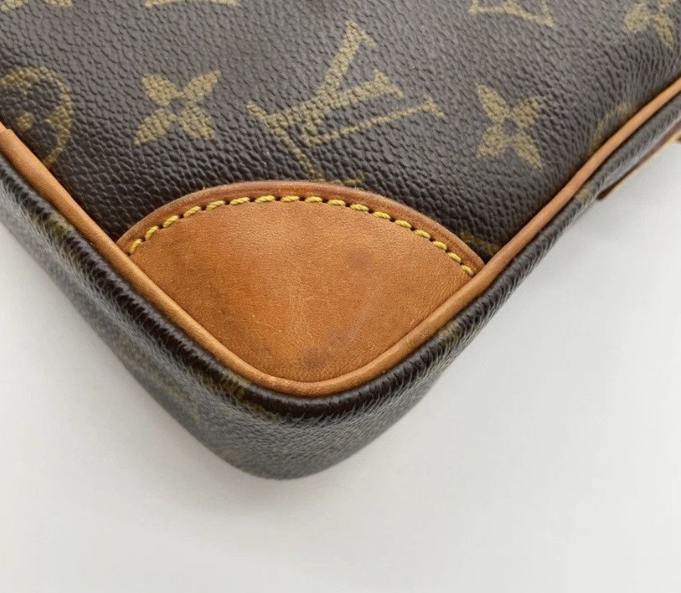 Louis Vuitton LV Danube Monogram Crossbody Size ONE SIZE - 11 Thumbnail