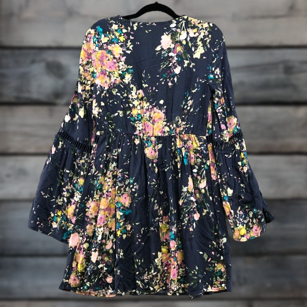 Bell Lovestitch Dress Bell Sleeve Floral Blue V-Neck A-Line Mini S Boho Bohemian Womens Size S Size S / US 4 / IT 40 - 1 Thumbnail