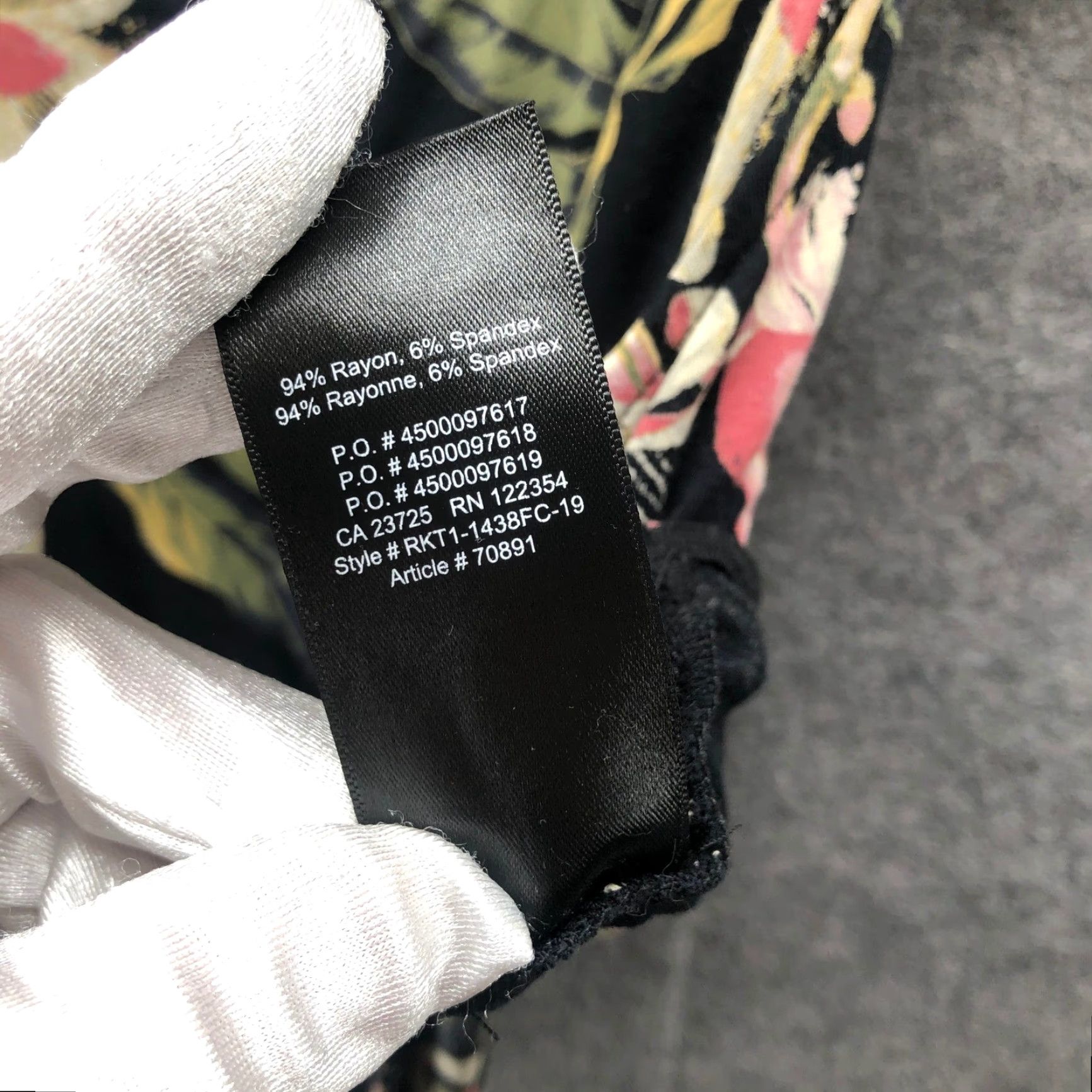 Aritzia Aritzia Babaton Tie Front Crop Top Womens S Black Palm Tropical Sleeveless Tank Size S / US 4 / IT 40 - 5 Thumbnail