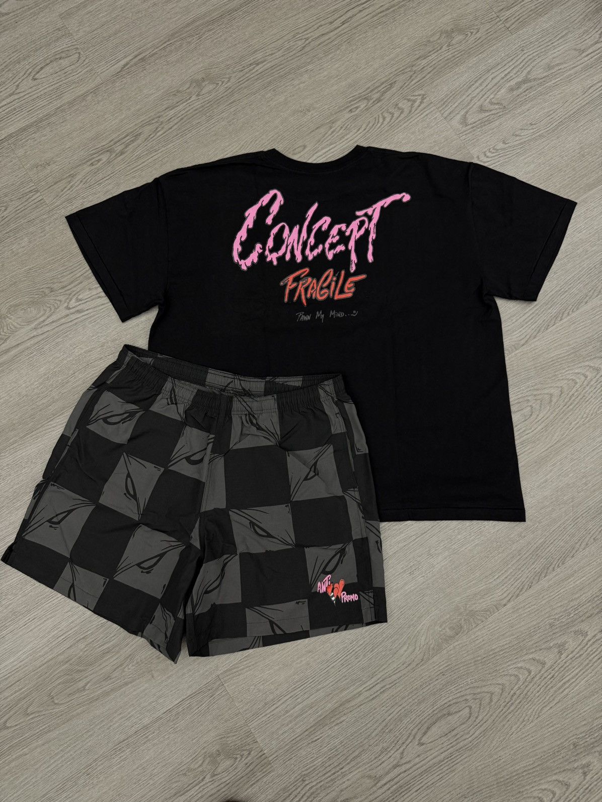 Matty Boy Matty Boys “Concept Fragile” Tee Size US M / EU 48-50 / 2 - 6 Thumbnail