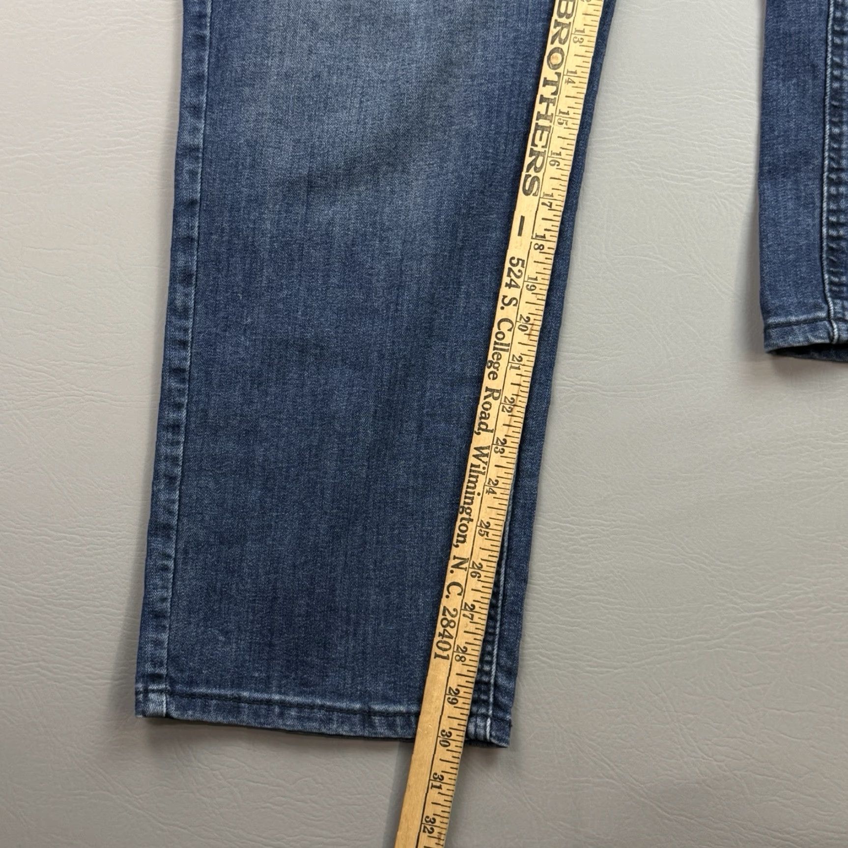 Levi's Levi's 541 Jeans Mens 42x32 Dark Wash Denim Athletic Taper Stretch Casual Jeans Mens Blue 90s Retro USA Jeans Size US 42 / EU 58 - 4 Thumbnail