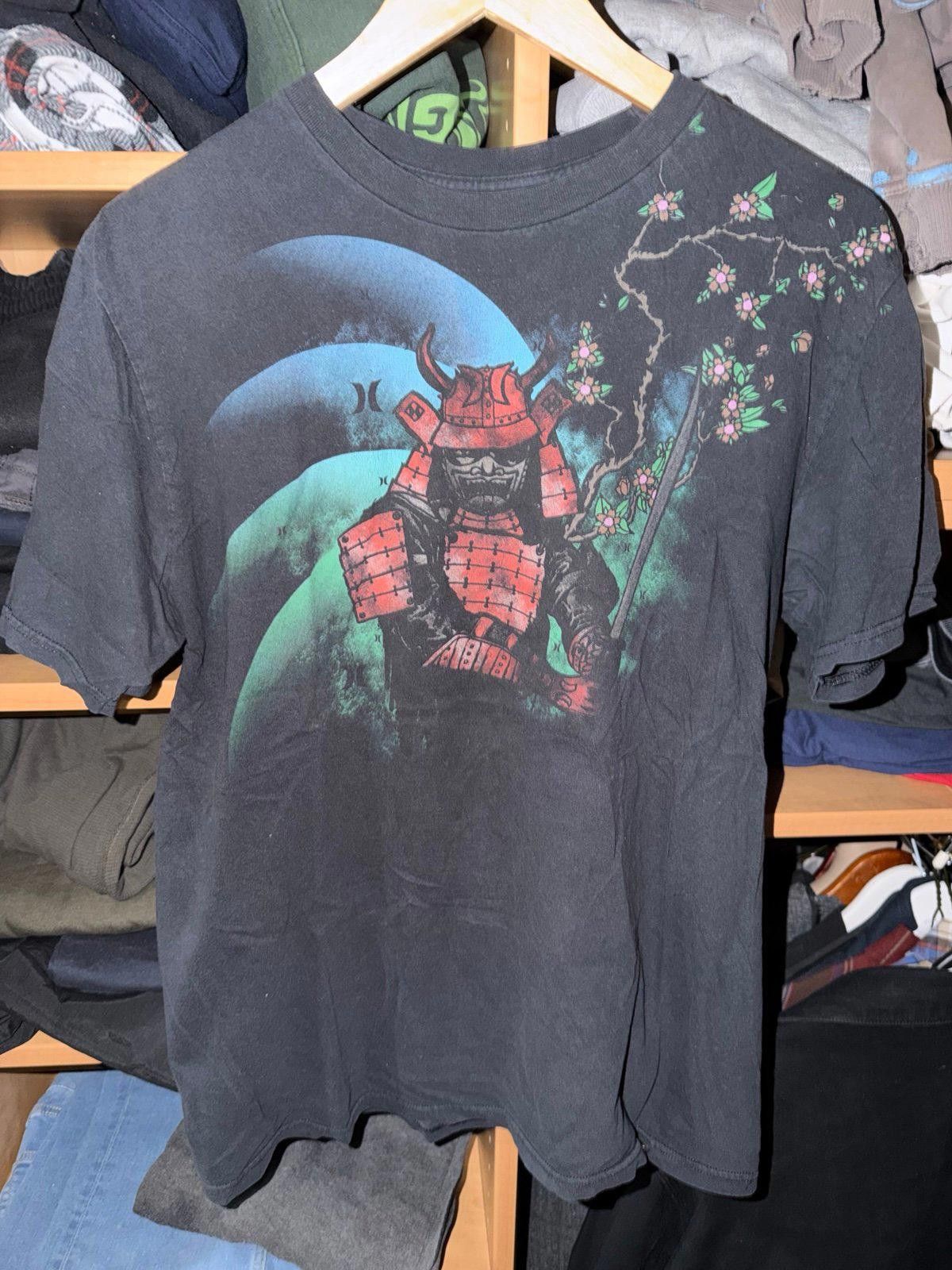 Hurley Hurley Show of Hands Samurai T-Shirt Mens LG Y2K Rare 90s Size US L / EU 52-54 / 3 - 1 Thumbnail