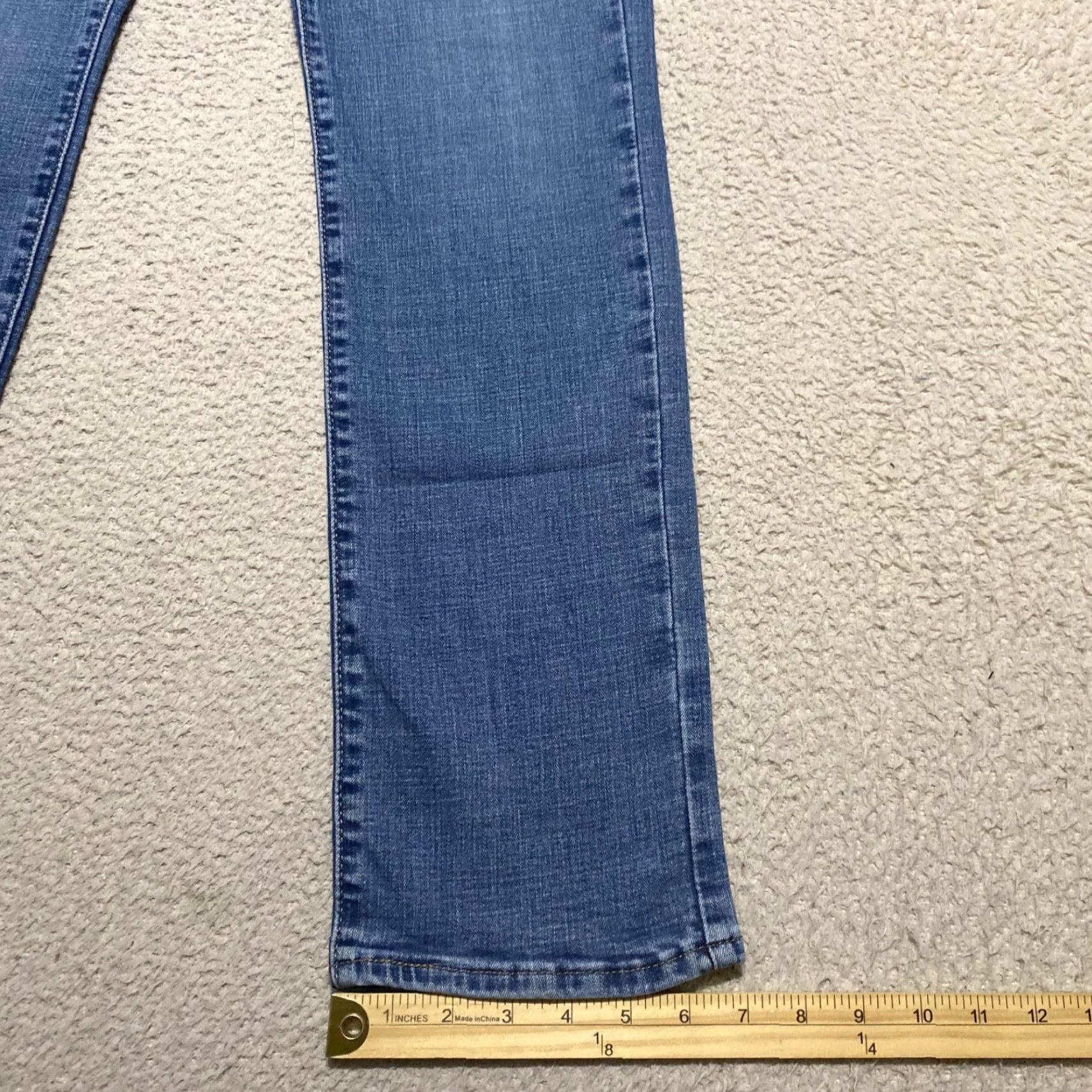 Levi's Levi's Jeans Women Mid Rise Straight 5-Pocket Denim Blue XS-XL Medium Wash 31in Inseam Size 29" - 5 Thumbnail