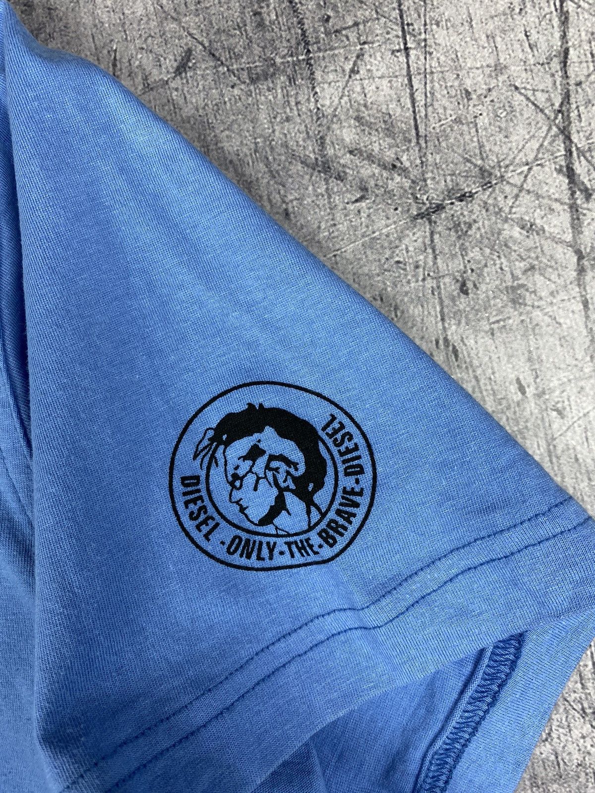 Diesel Y2K Vintage Diesel Tee Shirt Archive Hype Size L Size US L / EU 52-54 / 3 - 8 Thumbnail