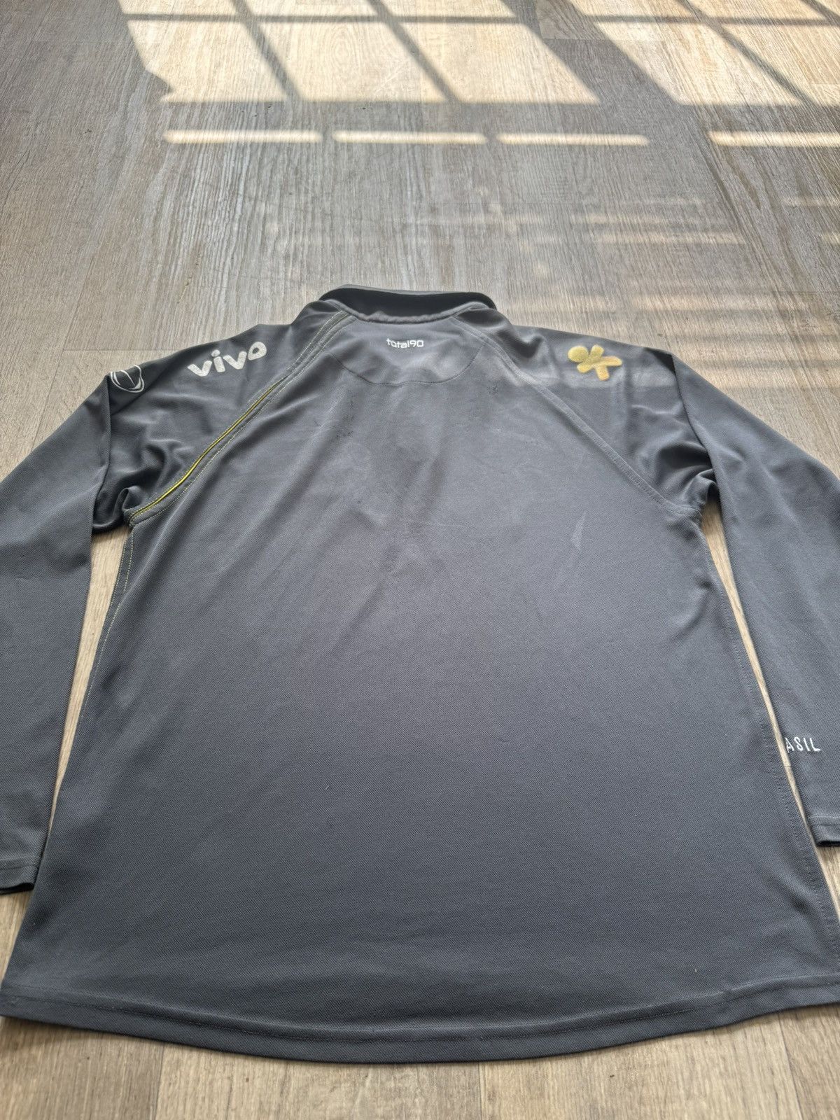 Nike Brazil 2004 Total 90 Nike Shirt Size US M / EU 48-50 / 2 - 8 Thumbnail