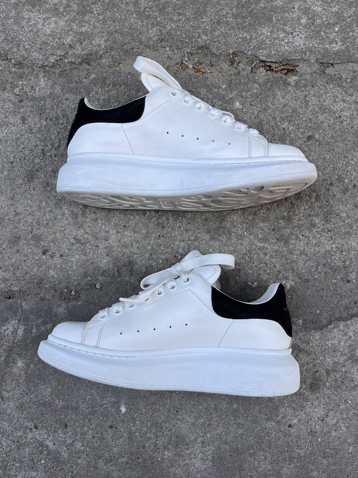 Alexander McQueen Alexander McQueen Sneakers Shoes luxury trainers Size US 7.5 / IT 37.5 - 3 Thumbnail