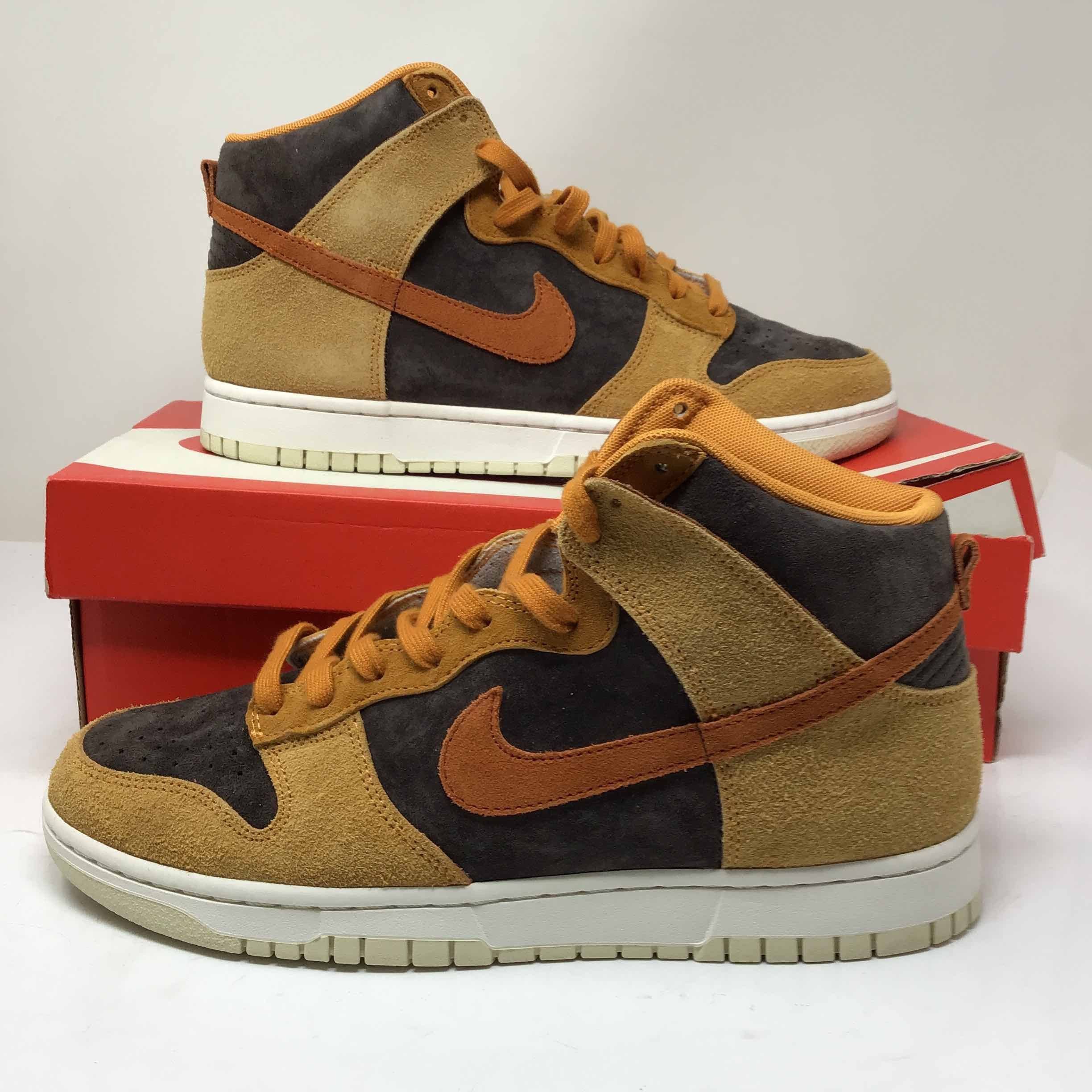 Nike Dunk High Premium Dark Curry