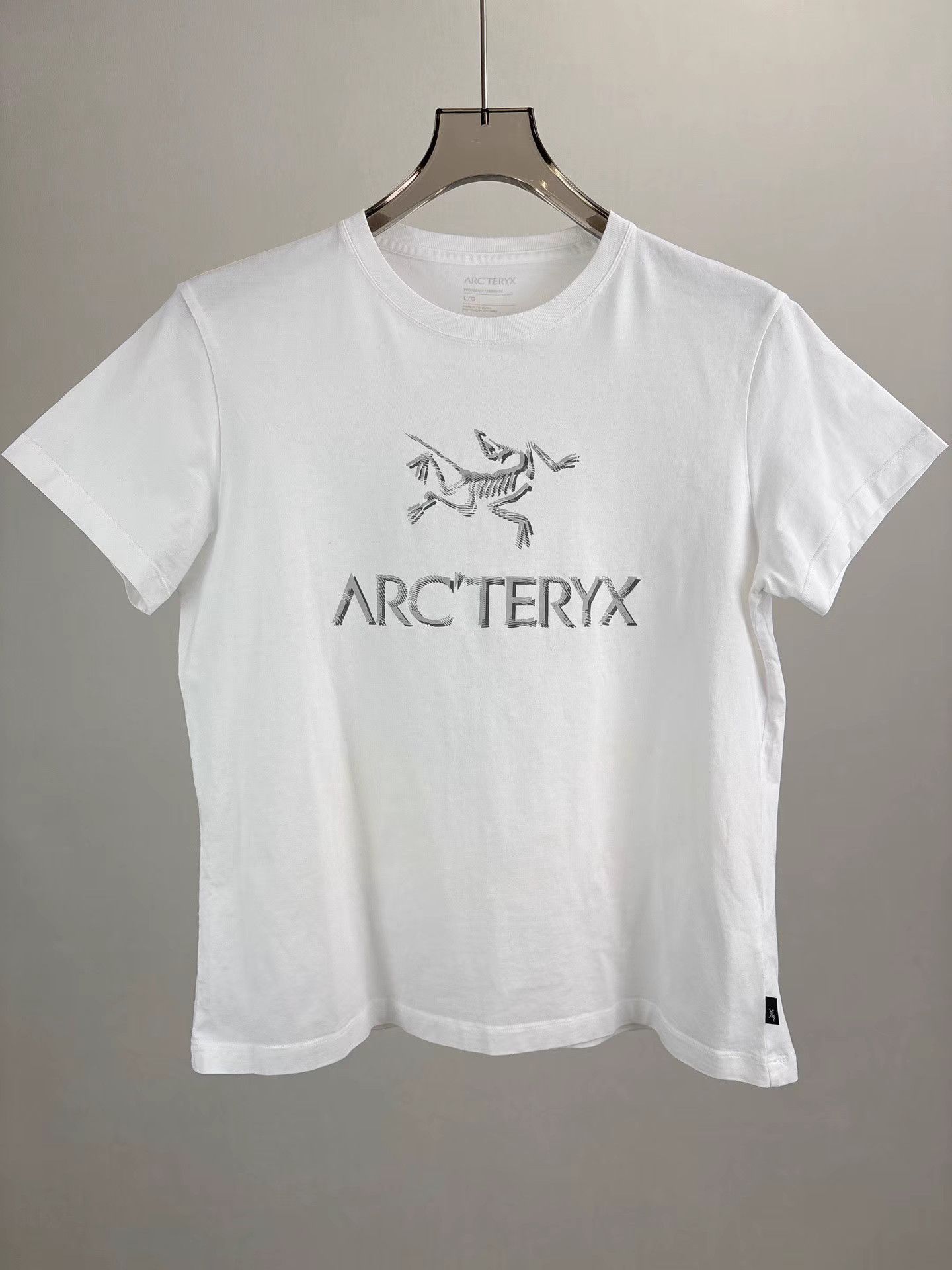 Arc'teryx ARCTERYX ARC'WORD White Short Sleeve K1 Size US L / EU 52-54 / 3 - 1 Thumbnail