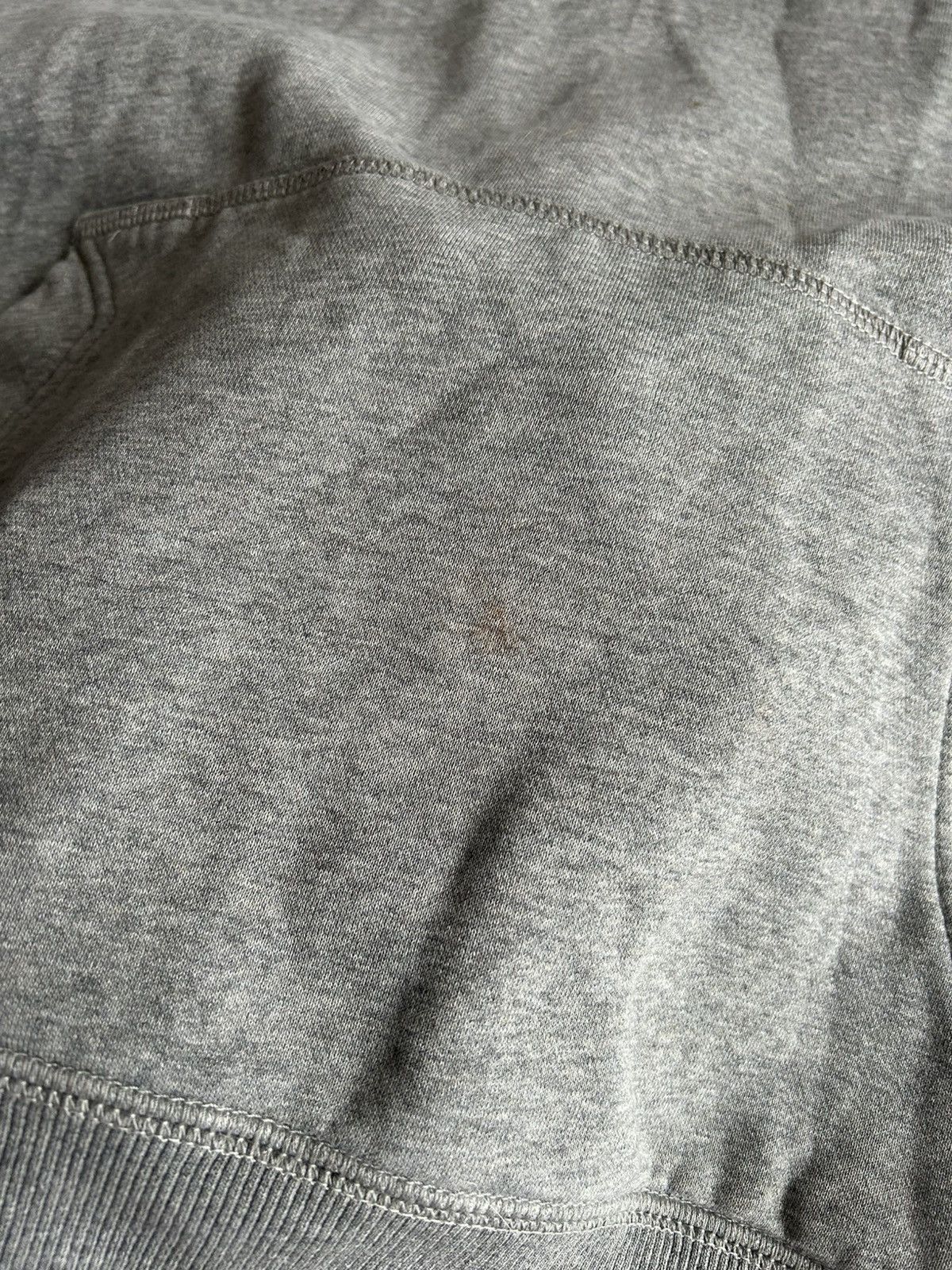 Nike Vintage Nike ATHL Basic Hoodie Small Logo Streetwear Size M Size US M / EU 48-50 / 2 - 4 Thumbnail