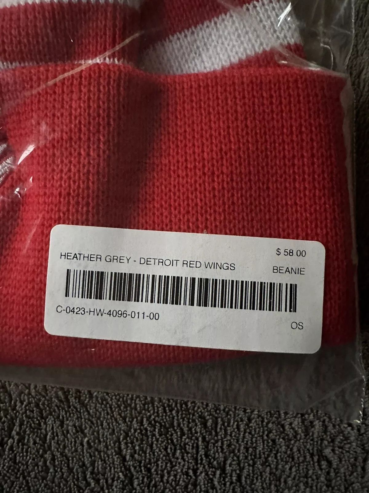 NHL × October's Very Own OVO x NHL DETROIT RED WINGS BEANIE Size ONE SIZE - 3 Thumbnail