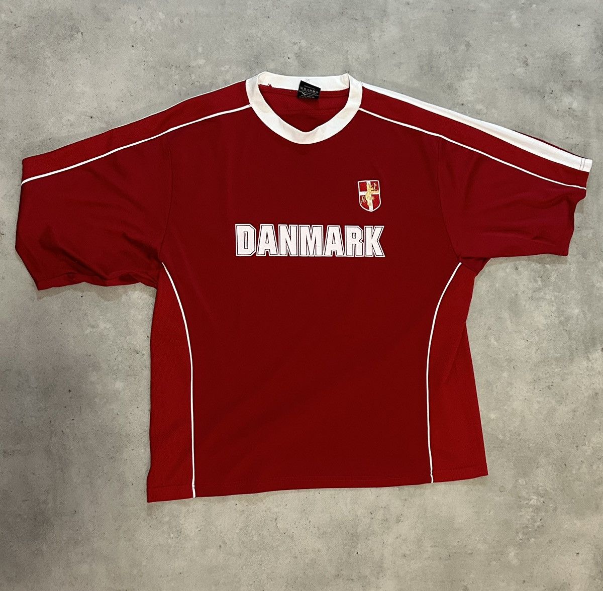 Vintage Denmark football top Size US XL / EU 56 / 4 - 1 Thumbnail