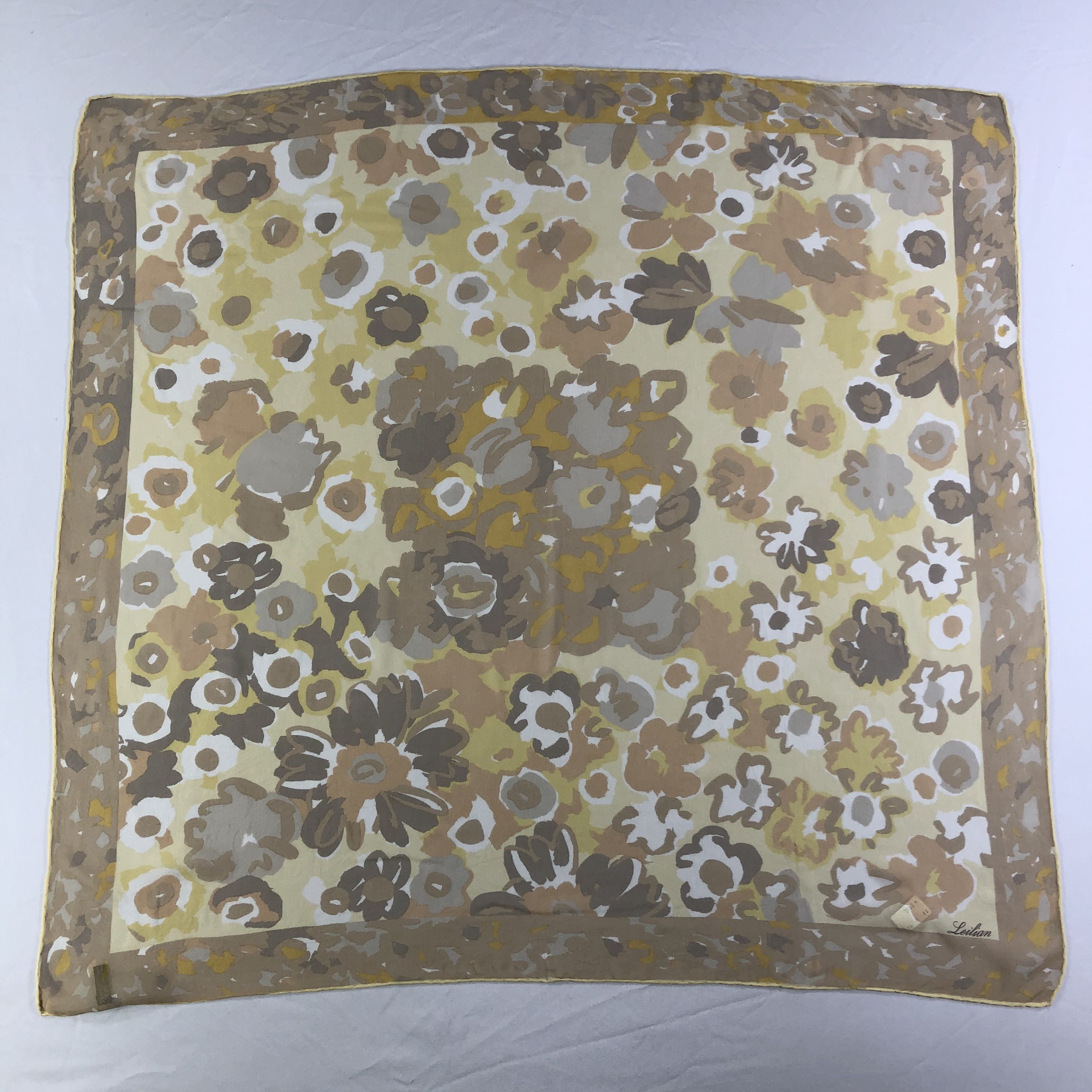 Vintage Vintage Leilian Silk Scarf Size ONE SIZE - 2 Thumbnail